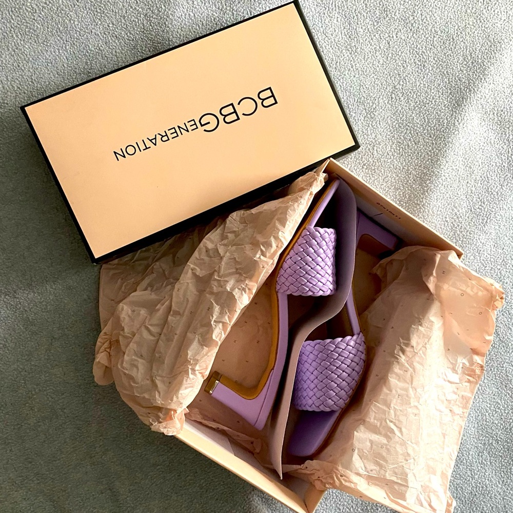NWT bcbg sandals size 8.5